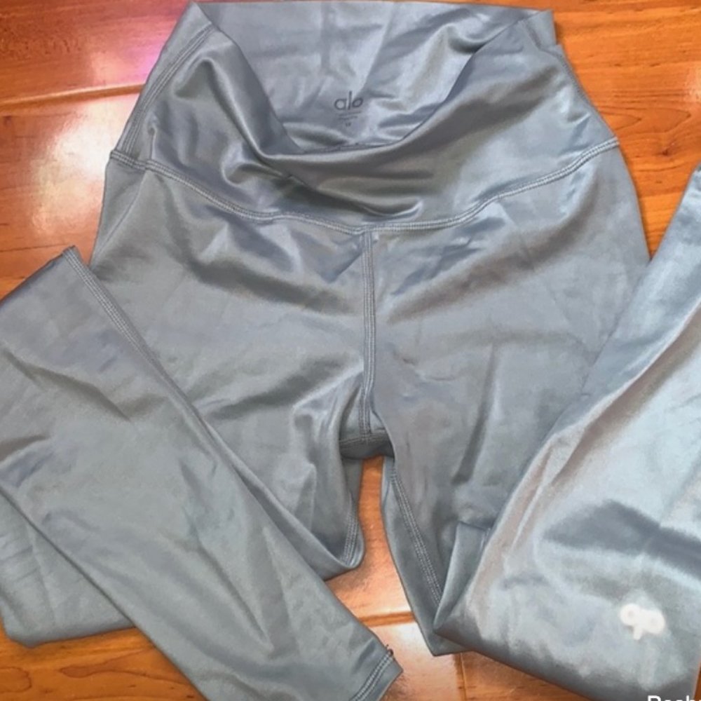ALO Yoga Silver Leggings